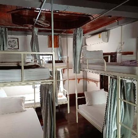 City Backpackers & Travel Luang Prabang Zewnętrze zdjęcie