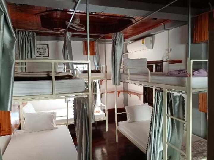 City Backpackers & Travel Luang Prabang Zewnętrze zdjęcie